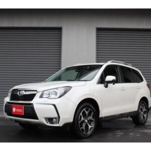 2014 Subaru Forester pearl gasoline used car Japan export