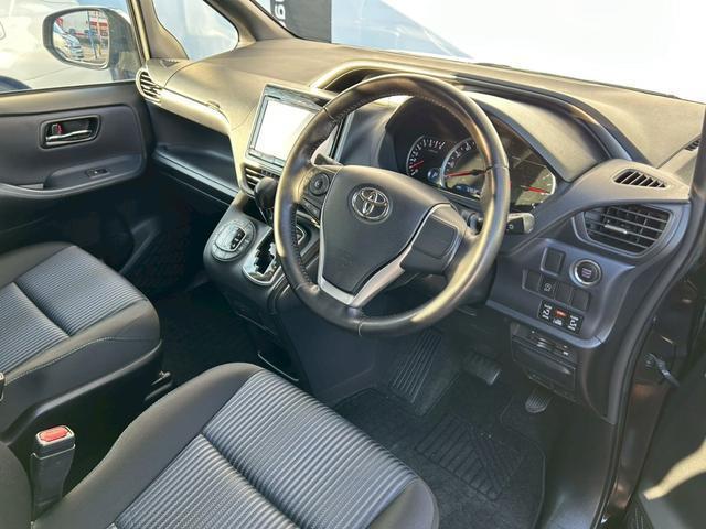 Ref:AUX-21253504 TOYOTA VOXY 2015 - Image 10