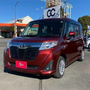 2019 Toyota Roomy red gasoline used car Japan export