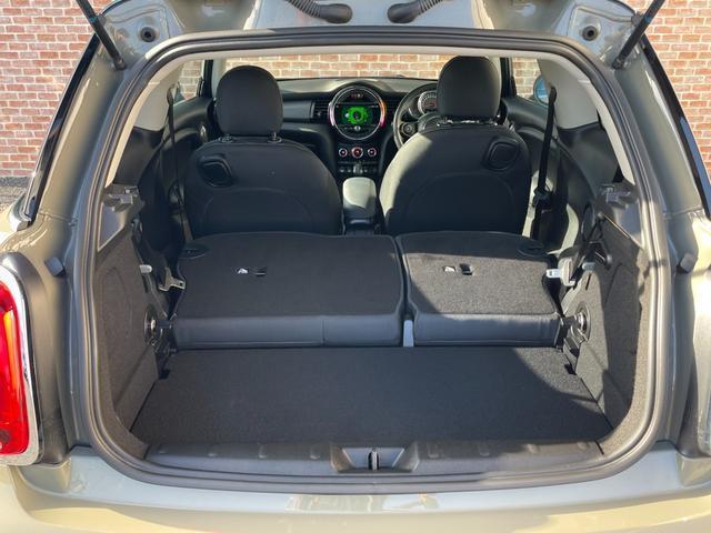 Ref:AUX-21267049 MINI MINI 2018 16 Ref:AUX-21267049 MINI MINI 2018 - Image 16