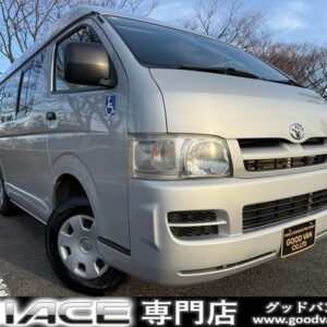 2006 Toyota Hiace Van silver diesel used car Japan export