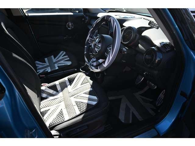 Ref:AUX-21296763 MINI MINI 2015 2 Ref:AUX-21296763 MINI MINI 2015 - Image 2