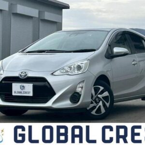 2017 Toyota Aqua silver gasoline used car Japan export