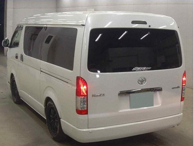 Ref:AUX-21330221 TOYOTA HIACE VAN 2017 - Image 2