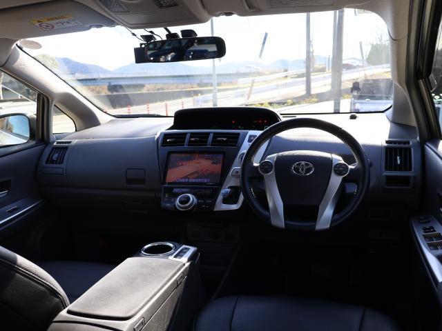 Ref:AUX-21348536 TOYOTA PRIUS ALPHA 2013 - Image 2