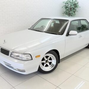 1997 Nissan Laurel pearl gasoline used car Japan export
