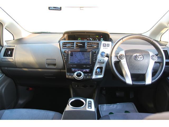 Ref:AUX-21377332 TOYOTA PRIUS ALPHA 2012 - Image 2