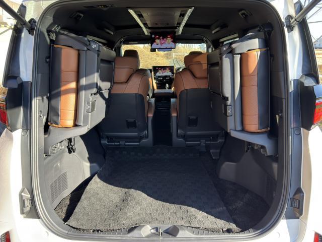 Ref:AUX-21469832 TOYOTA VELLFIRE HYBRID 2023 - Image 15