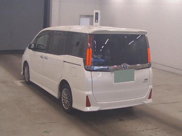 Ref:AUX-21498923 TOYOTA NOAH 2021 - Image 2