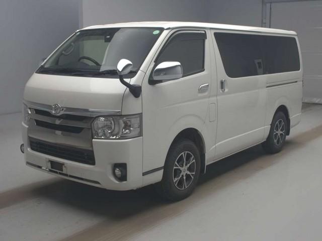 Ref:AUX-21552961 TOYOTA HIACE VAN 2015