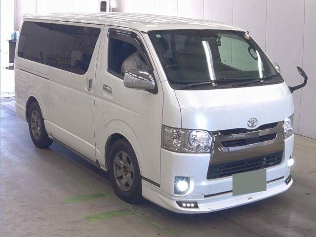 Ref:AUX-21553143 TOYOTA HIACE VAN 2018