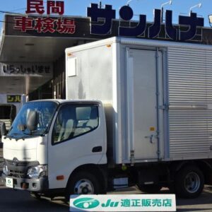 2018 Hino Dutro white diesel used car Japan export