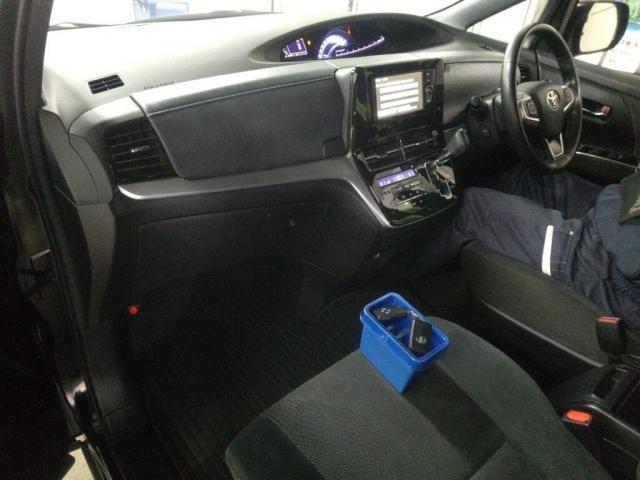 Ref:AUX-21566606 TOYOTA ESTIMA 2018 - Image 3