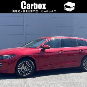2025 Volkswagen Passat red hybrid used car Japan export