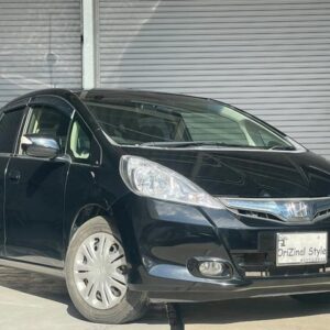 2012 Honda Fit Hybrid black hybrid used car Japan export