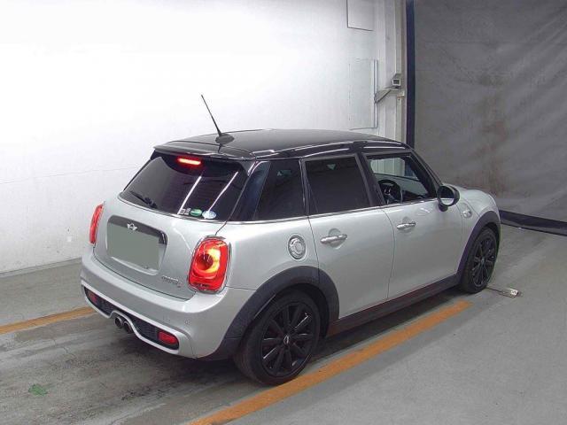 Ref:AUX-21602647 MINI MINI 2018 - Image 5