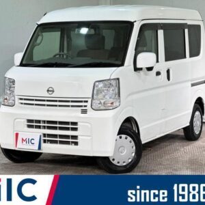 2017 Nissan Nv100Clipper Van white gasoline used car Japan export