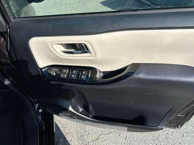 Ref:AUX-21655717 TOYOTA NOAH 2018 13 Ref:AUX-21655717 TOYOTA NOAH 2018 - Image 13