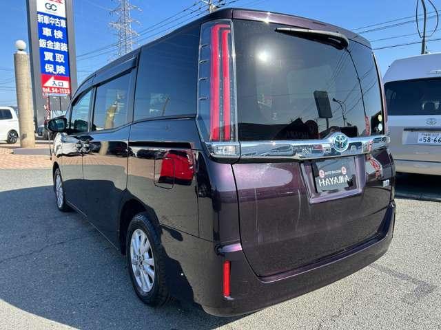 Ref:AUX-21655717 TOYOTA NOAH 2018 10 Ref:AUX-21655717 TOYOTA NOAH 2018 - Image 10