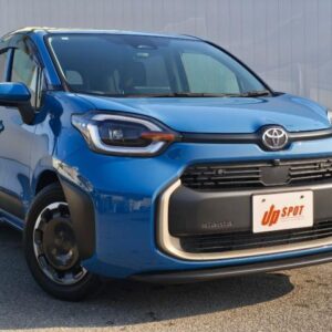 2022 Toyota Sienta blue gasoline used car Japan export