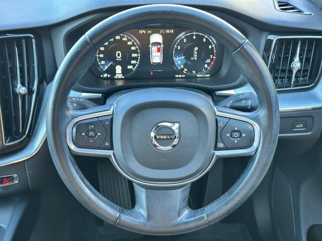 Ref:AUX-21707841 VOLVO XC60 2018 3 Ref:AUX-21707841 VOLVO XC60 2018 - Image 3