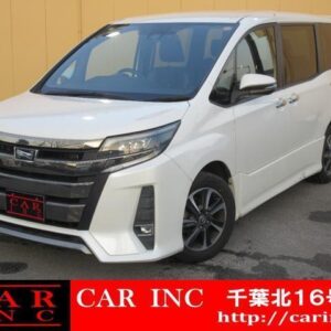 2018 Toyota Noah pearl gasoline used car Japan export