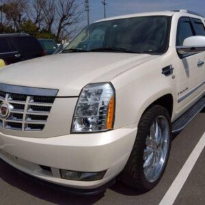 2008 Cadillac Cadillac Escalade pearl gasoline used car Japan export