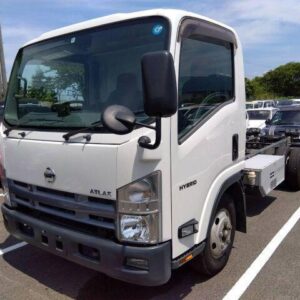 2012 Nissan Atlas Truck white diesel used car Japan export