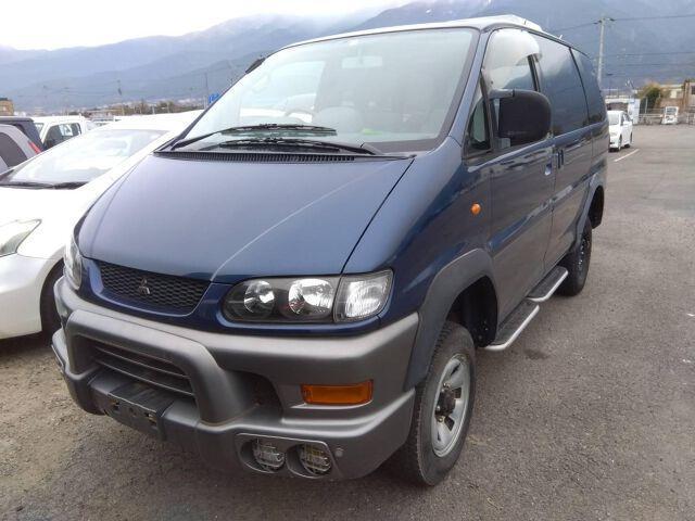 Ref:AUX-21740811 MITSUBISHI DELICA SPACE GEAR 2001 1 2001 Mitsubishi Delica Space Gear blue gasoline used car Japan export