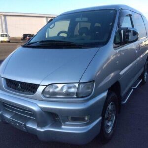 2006 Mitsubishi Delica Space Gear silver gasoline used car Japan export