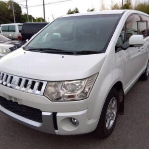 2013 Mitsubishi Delica D:5 pearl gasoline used car Japan export