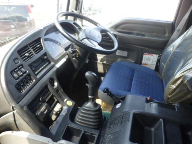 Ref:AUX-21741072 ISUZU GIGA 2013 3 Ref:AUX-21741072 ISUZU GIGA 2013 - Image 3