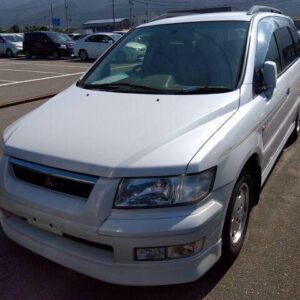 1999 Mitsubishi Chariot Grandis pearl gasoline used car Japan export