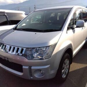 2018 Mitsubishi Delica D:5 silver gasoline used car Japan export