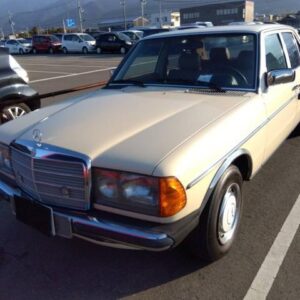 1982 Mercedes Benz Mercedes Benz Other yellow gasoline used car Japan export