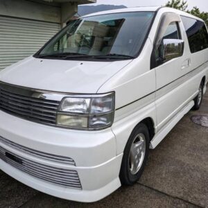 2000 Nissan Elgrand pearl gasoline used car Japan export