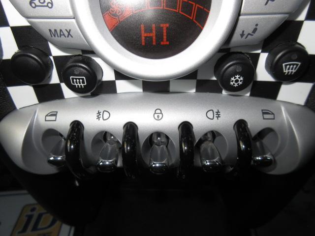 Ref:AUX-21741721 MINI MINI 2010 17 Ref:AUX-21741721 MINI MINI 2010 - Image 17