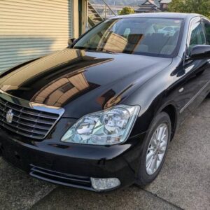 2005 Toyota Crown black gasoline used car Japan export