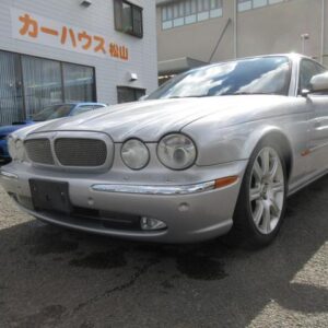 2005 Jaguar Xj silver gasoline used car Japan export
