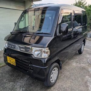 2012 Mitsubishi Minicab Van black gasoline used car Japan export
