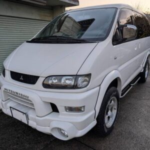 2003 Mitsubishi Delica Space Gear white gasoline used car Japan export