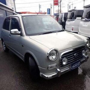 2002 Daihatsu Mira Gino pearl gasoline used car Japan export