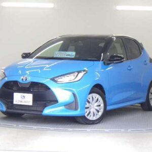 2020 Toyota Yaris blue hybrid used car Japan export