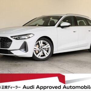 2025 Audi A5 Avant white gasoline used car Japan export