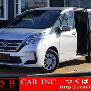 2020 Nissan Serena silver hybrid used car Japan export