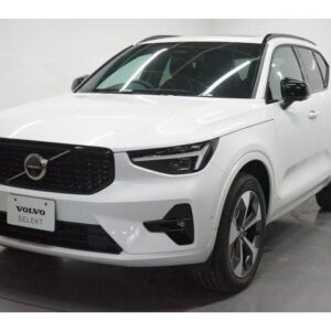 2025 Volvo Xc40 white hybrid used car Japan export