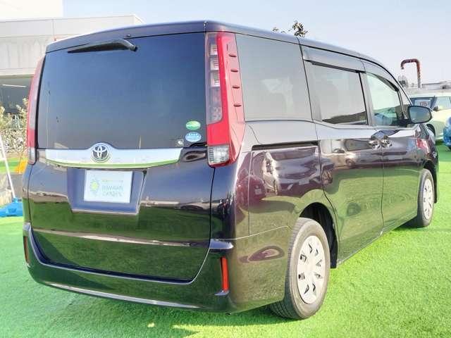 Ref:AUX-21868692 TOYOTA NOAH 2014 2 Ref:AUX-21868692 TOYOTA NOAH 2014 - Image 2