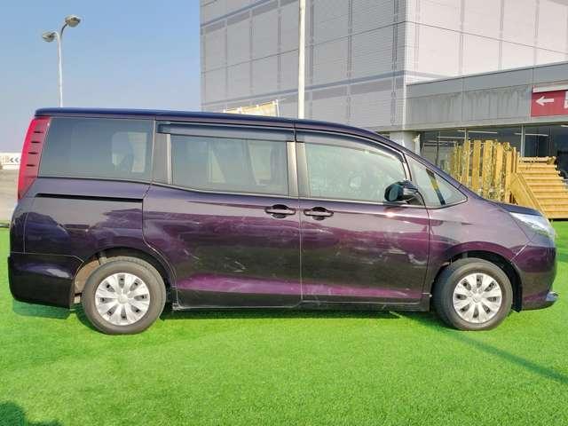 Ref:AUX-21868692 TOYOTA NOAH 2014 17 Ref:AUX-21868692 TOYOTA NOAH 2014 - Image 17