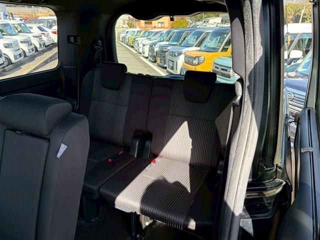 Ref:AUX-21904017 TOYOTA VOXY 2017 - Image 5