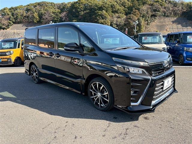 Ref:AUX-21904017 TOYOTA VOXY 2017 - Image 6